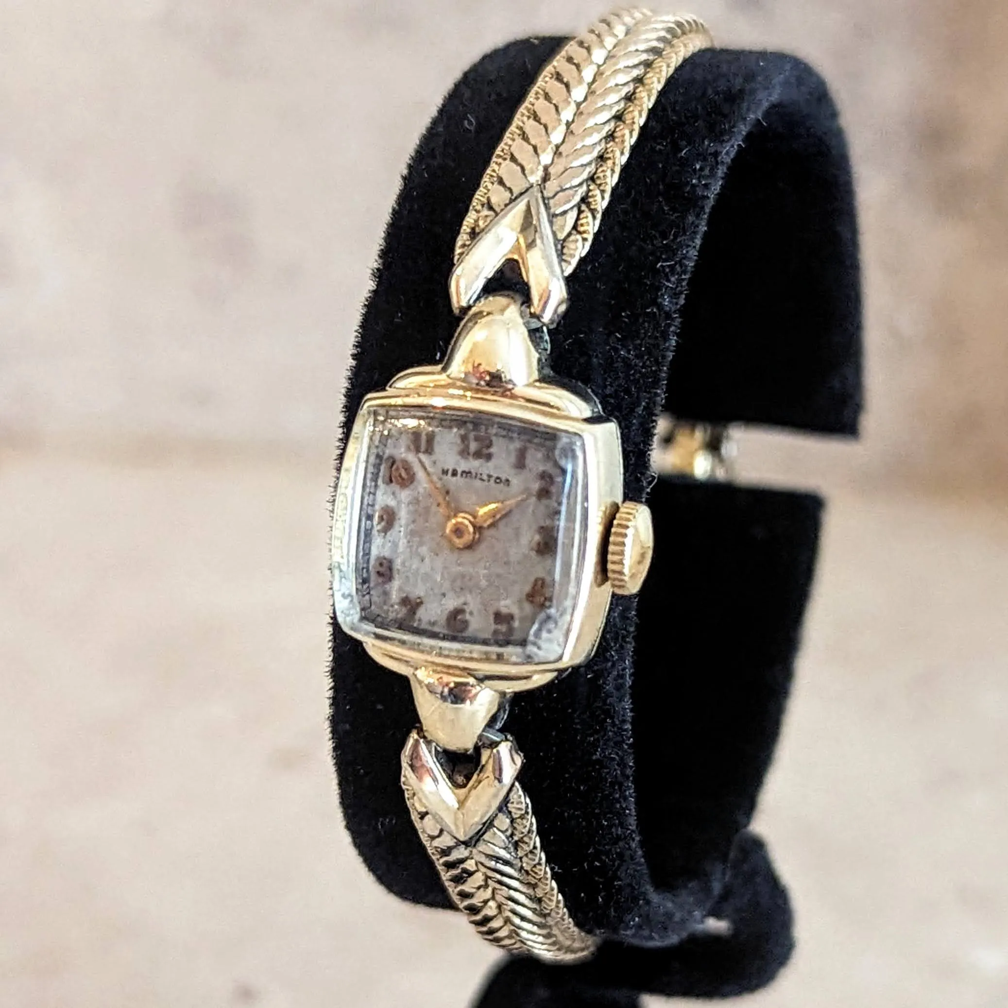 1946 HAMILTON CLARA Ladies Watch 17 Jewels Grade 911 USA Made Wristwatch