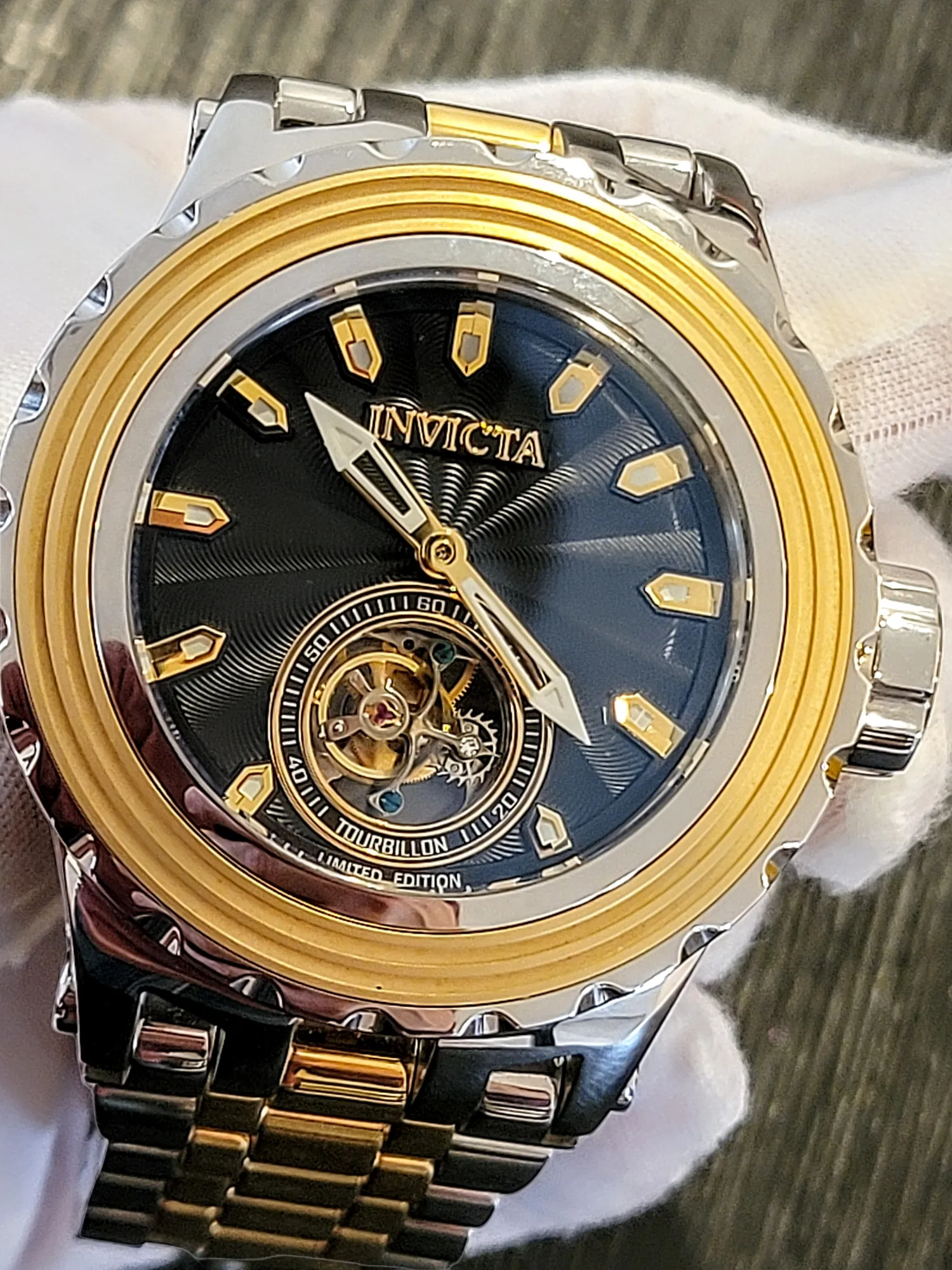 Invicta Subaqua TOURBILLON Limited Edition Mechanical Watch - Model 32308