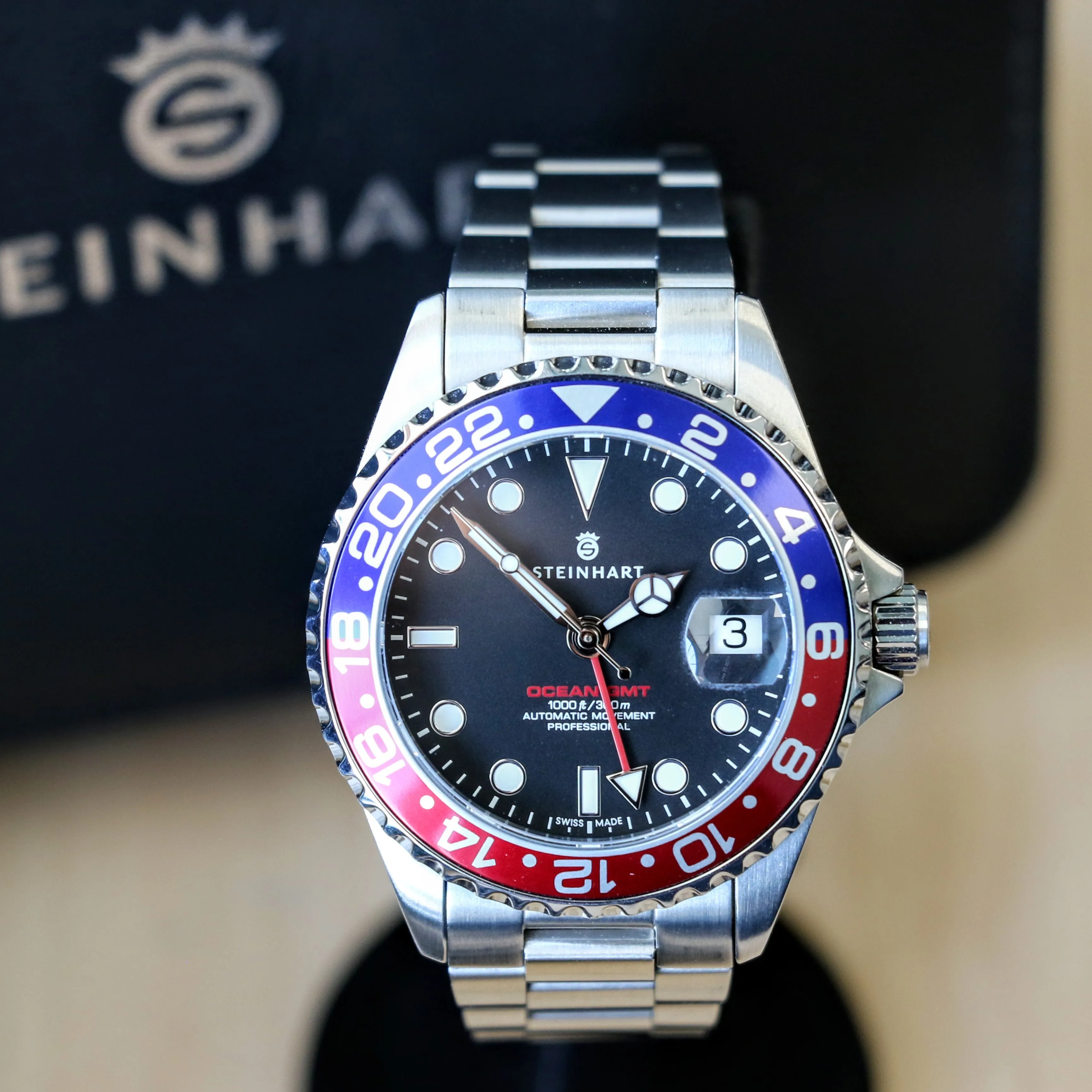 Steinhart Ocean 39 GMT Automatic Watch RED-BLUE Pepsi Bezel ALL Original! Box & Papers!